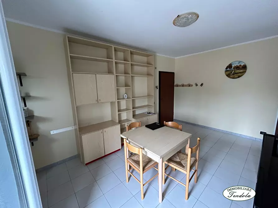 Immagine 2 di Appartamento in vendita  a Ortonovo