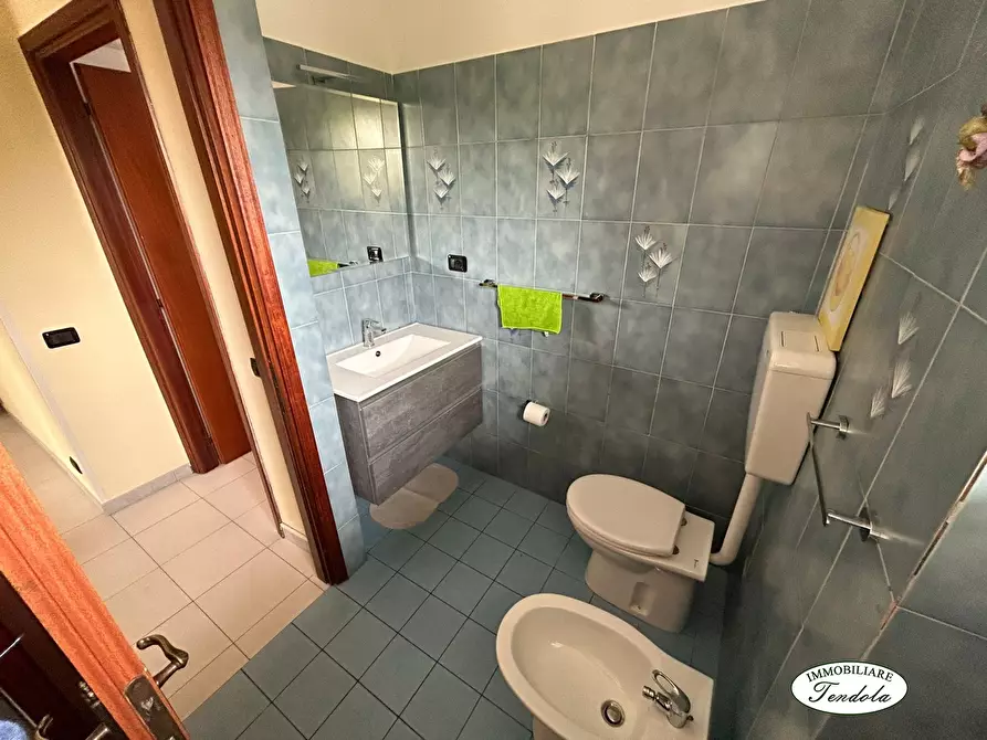 Immagine 8 di Appartamento in vendita  a Ortonovo