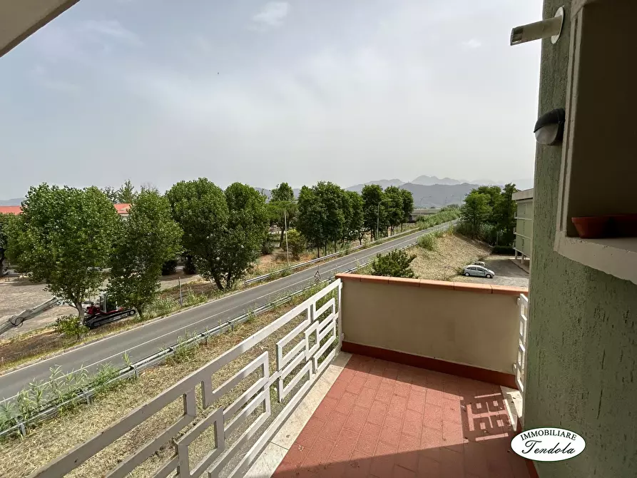 Immagine 10 di Appartamento in vendita  a Ortonovo