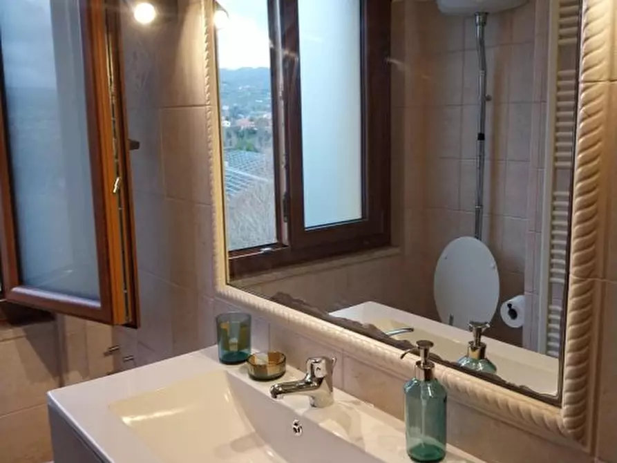 Immagine 8 di Appartamento in vendita  a Castelnuovo Magra