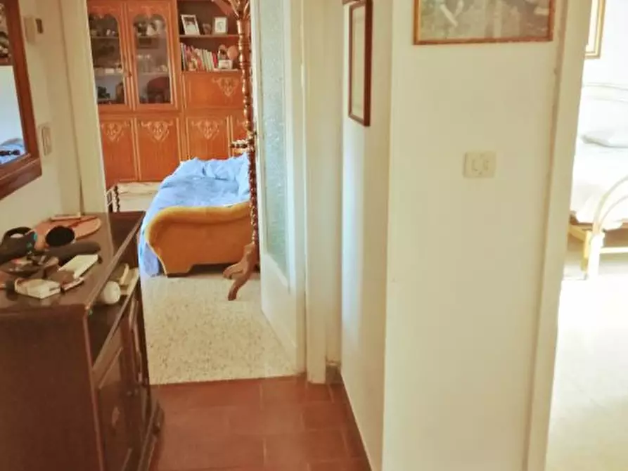 Immagine 3 di Appartamento in vendita  a Ameglia