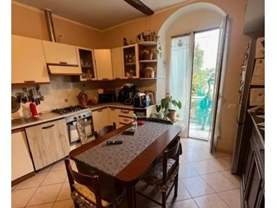 Immagine 1 di Appartamento in vendita  a Castelnuovo Magra