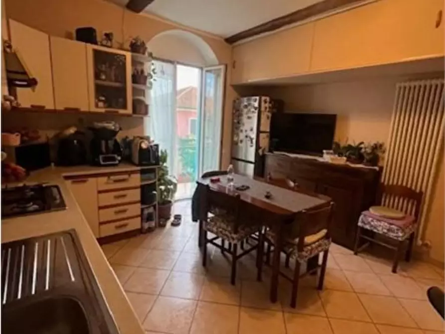 Immagine 2 di Appartamento in vendita  a Castelnuovo Magra