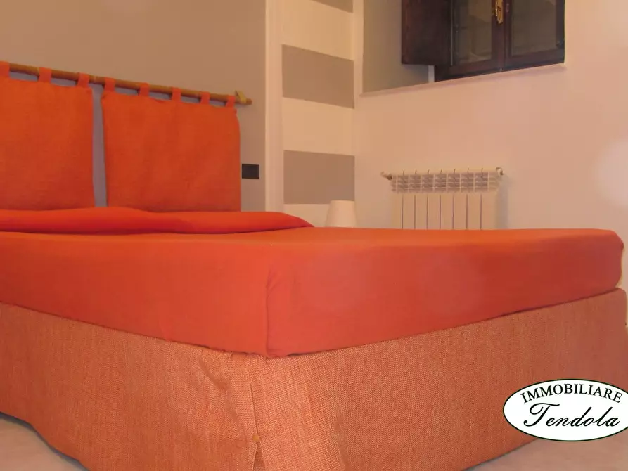 Immagine 4 di Appartamento in vendita  a Ortonovo