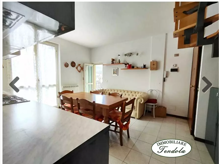 Immagine 2 di Appartamento in vendita  a Ameglia