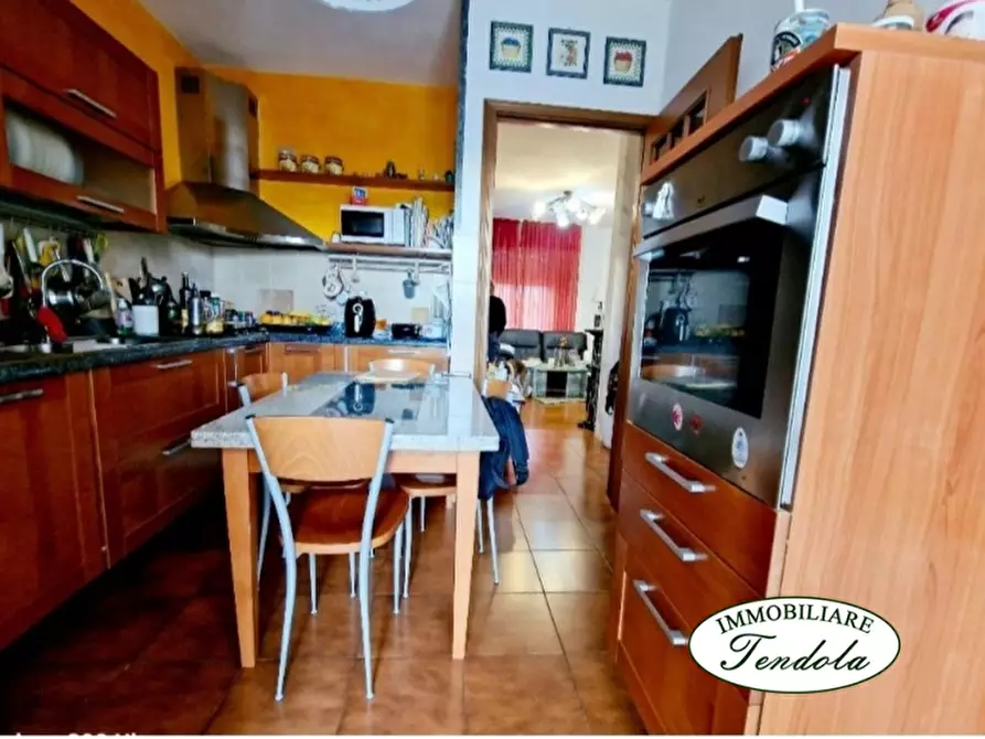 Immagine 3 di Appartamento in vendita  a Ortonovo