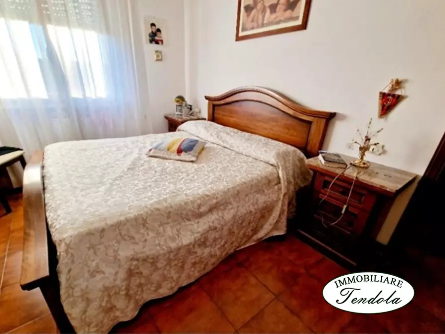 Immagine 7 di Appartamento in vendita  a Ortonovo