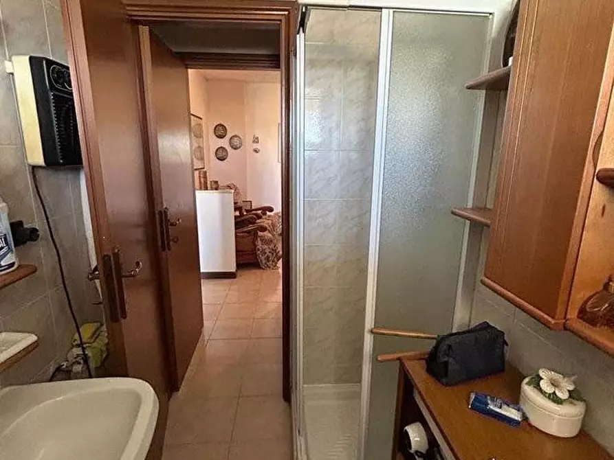 Immagine 6 di Appartamento in vendita  a Ortonovo