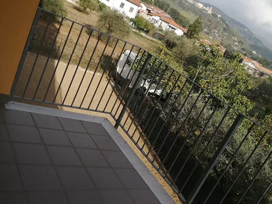 Immagine 3 di Appartamento in vendita  a Castelnuovo Magra