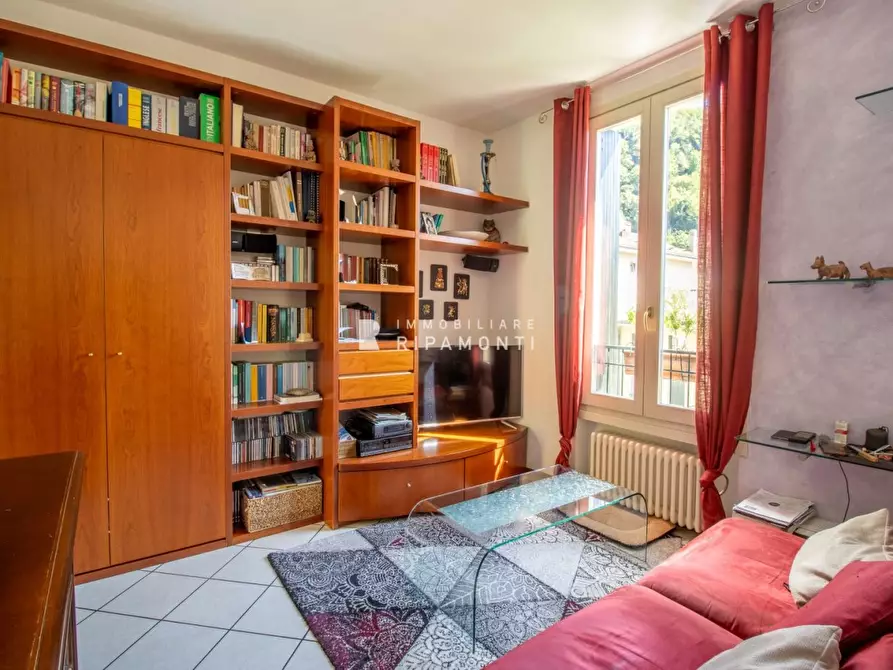 Immagine 8 di Appartamento in vendita  11 a Lecco