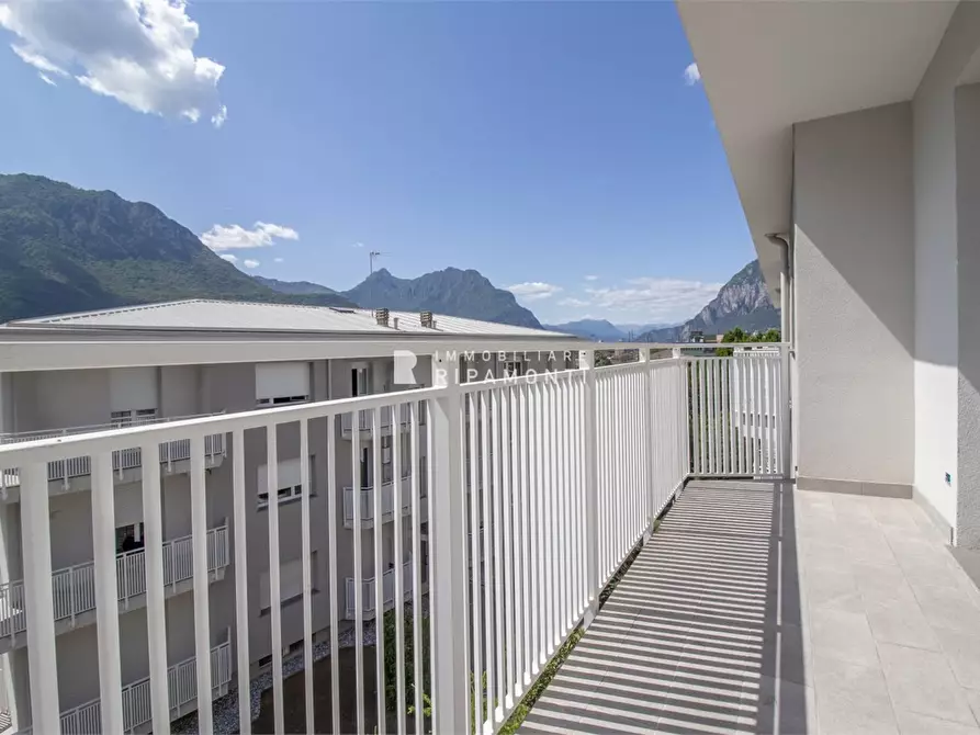 Immagine 9 di Appartamento in vendita  47 a Lecco