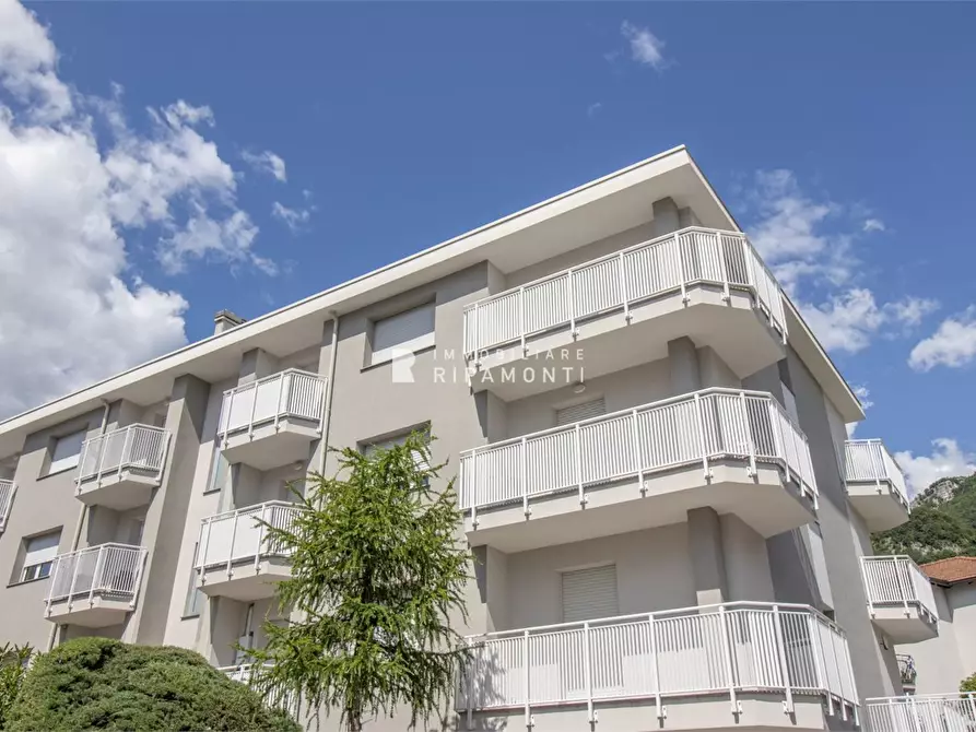 Immagine 3 di Appartamento in vendita  47 a Lecco