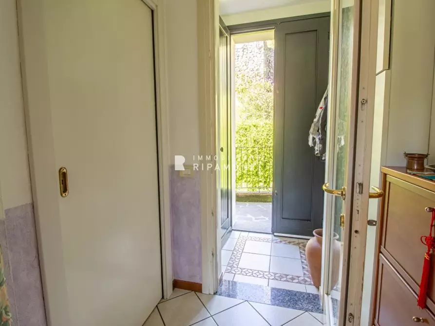 Immagine 9 di Appartamento in vendita  11 a Lecco