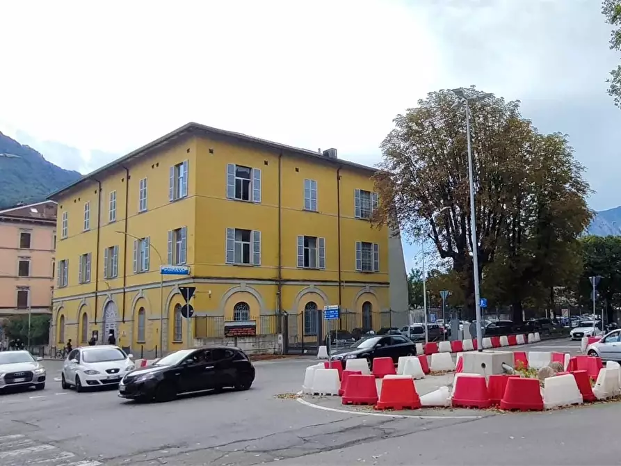 Immagine 4 di Appartamento in vendita  43 a Lecco