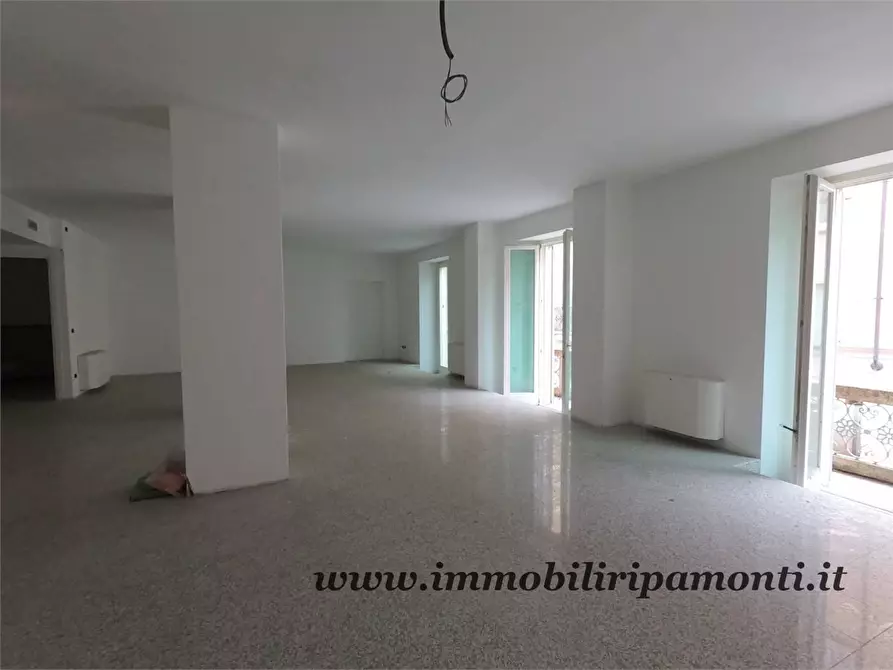 Immagine 6 di Appartamento in vendita  57 a Lecco