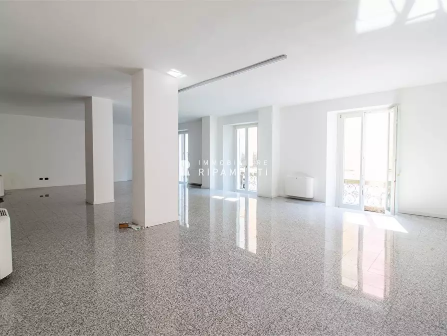 Immagine 8 di Appartamento in vendita  57 a Lecco