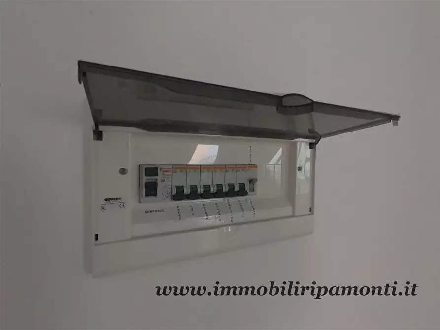 Immagine 10 di Appartamento in vendita  57 a Lecco