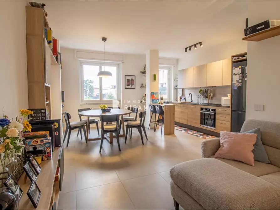 Immagine 2 di Appartamento in vendita  6 a Lecco