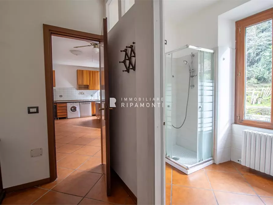 Immagine 9 di Appartamento in vendita  a Lecco