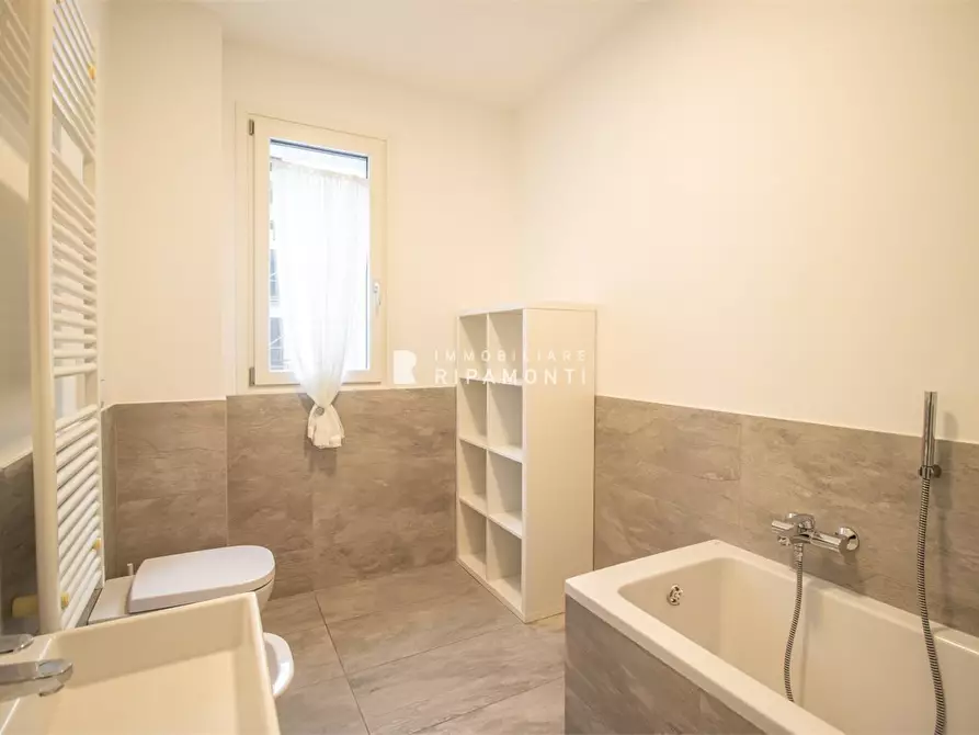 Immagine 9 di Appartamento in vendita  20 a Lecco