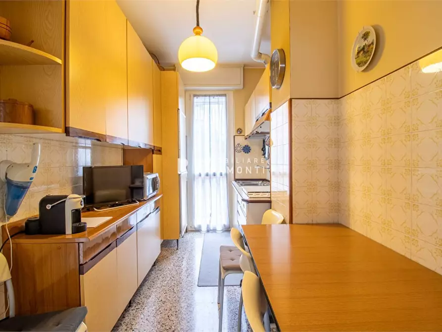 Immagine 10 di Appartamento in vendita  28 a Lecco