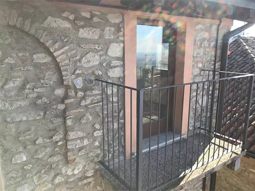 Immagine 7 di Appartamento in vendita  6 a Colle Brianza