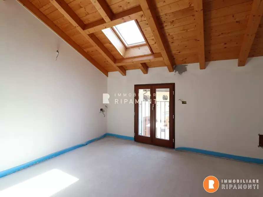 Immagine 9 di Appartamento in vendita  43 a Ballabio