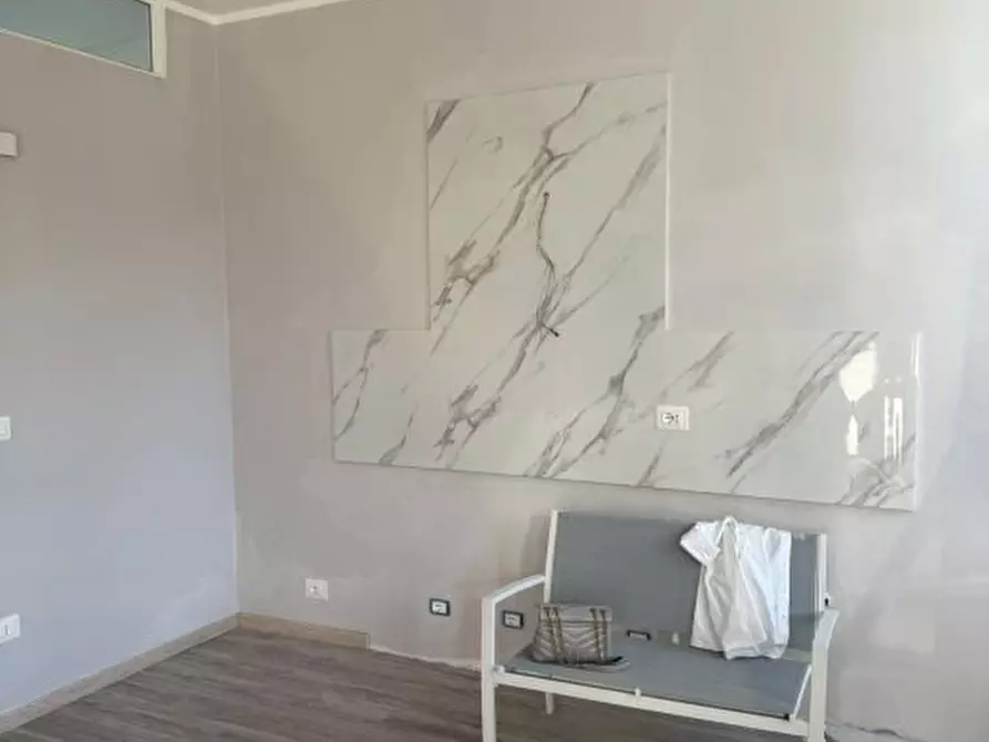 Immagine 3 di Appartamento in vendita  a Carrara