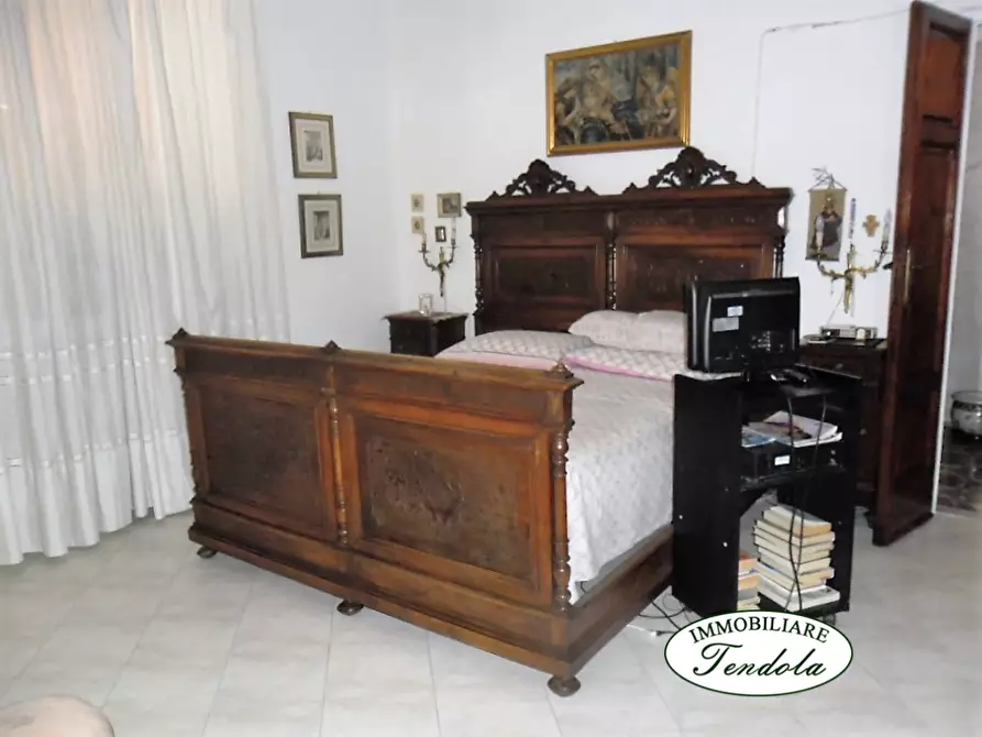 Immagine 7 di Appartamento in vendita  a Carrara