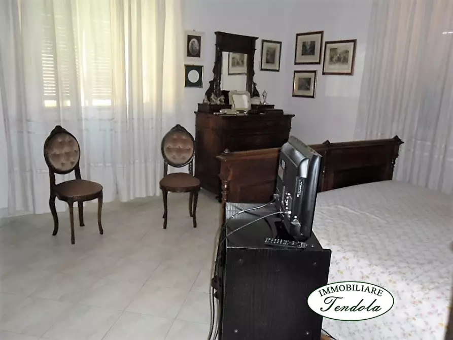 Immagine 8 di Appartamento in vendita  a Carrara