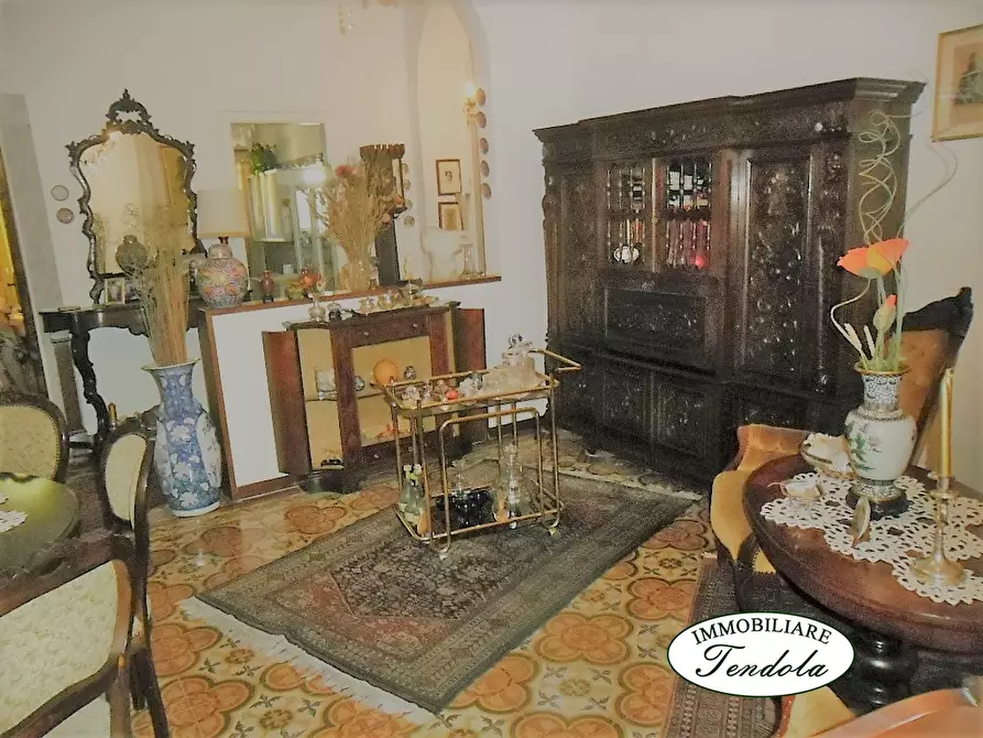 Immagine 1 di Appartamento in vendita  a Carrara