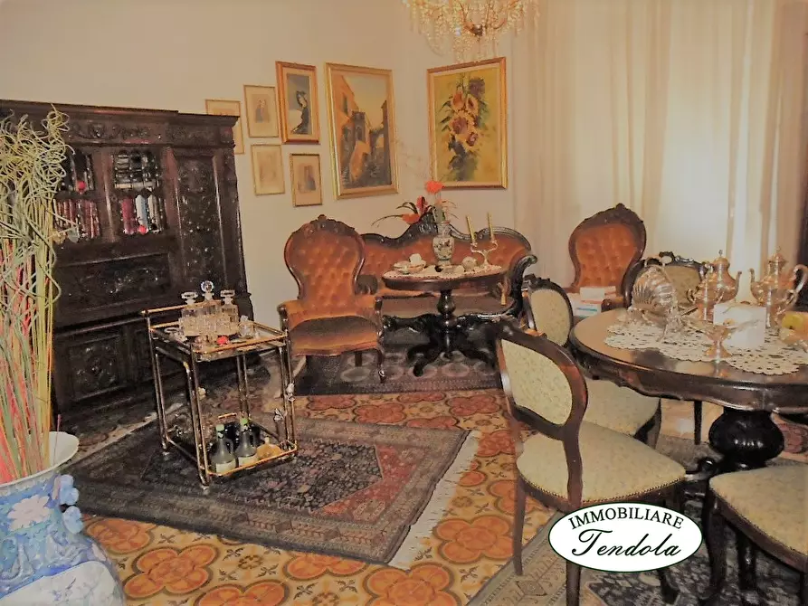 Immagine 3 di Appartamento in vendita  a Carrara