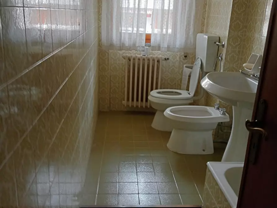 Immagine 7 di Appartamento in vendita  a Carrara