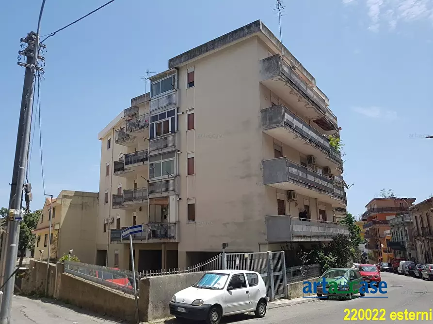 Immagine 2 di Appartamento in vendita  a Messina