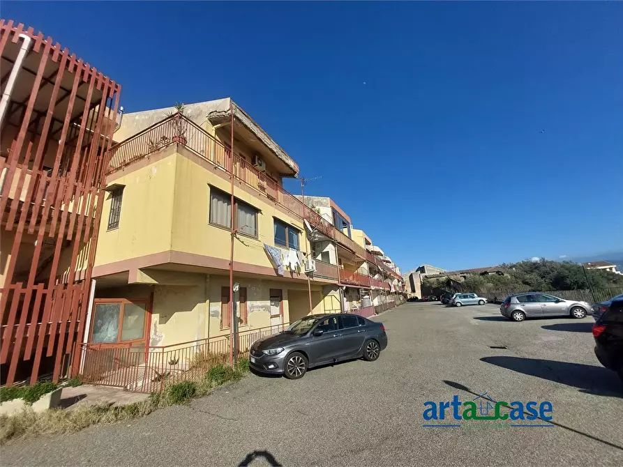 Immagine 4 di Appartamento in vendita  a Messina