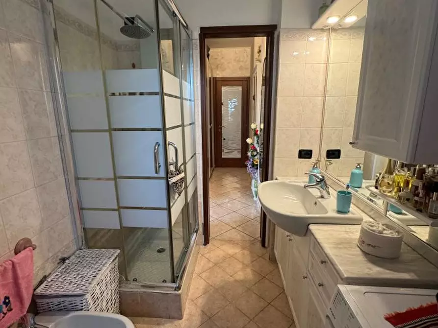 Immagine 10 di Appartamento in vendita  50/a a Arluno