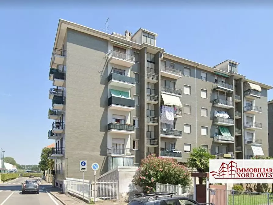 Immagine 2 di Appartamento in vendita  80 a Magenta