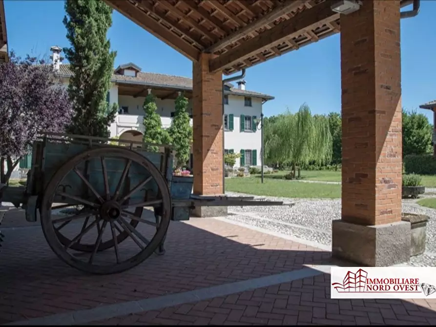 Immagine 5 di Appartamento in vendita  snc a Motta Visconti