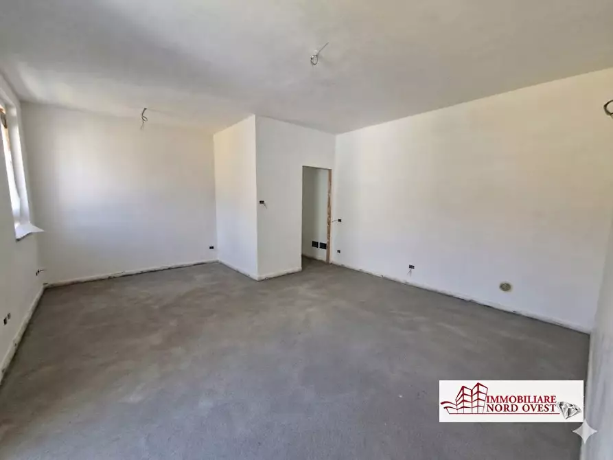 Immagine 5 di Appartamento in vendita  snc a Arluno