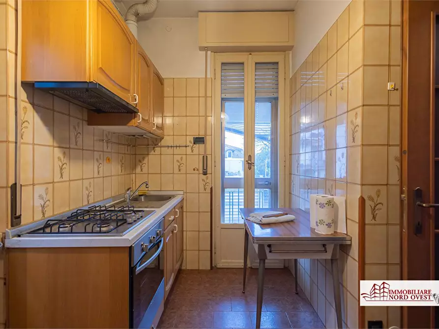 Immagine 6 di Appartamento in vendita  12 a Bareggio