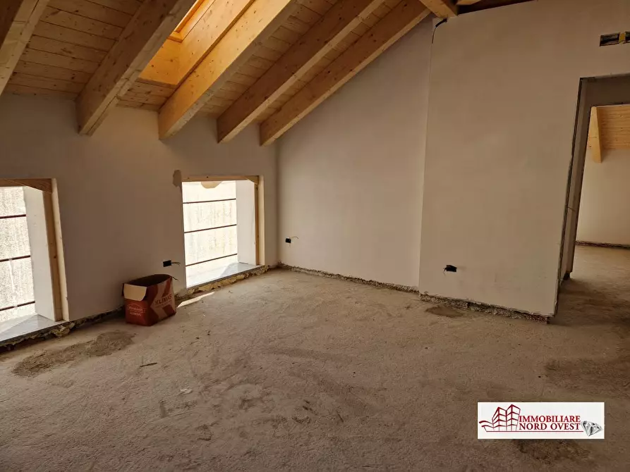 Immagine 9 di Appartamento in vendita  a Pregnana Milanese