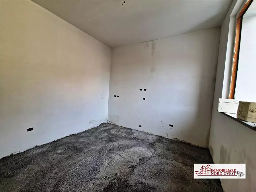 Immagine 10 di Appartamento in vendita  snc a Arluno