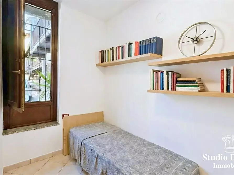 Immagine 6 di Appartamento in vendita  16 a Carate Brianza