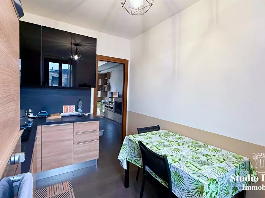 Immagine 10 di Appartamento in vendita  131 a Giussano