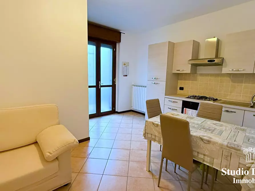 Immagine 6 di Casa indipendente in vendita  26 a Verano Brianza