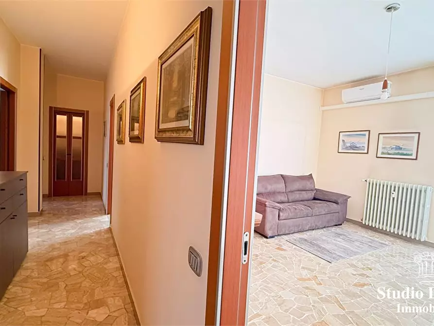 Immagine 8 di Appartamento in vendita  11 a Seregno