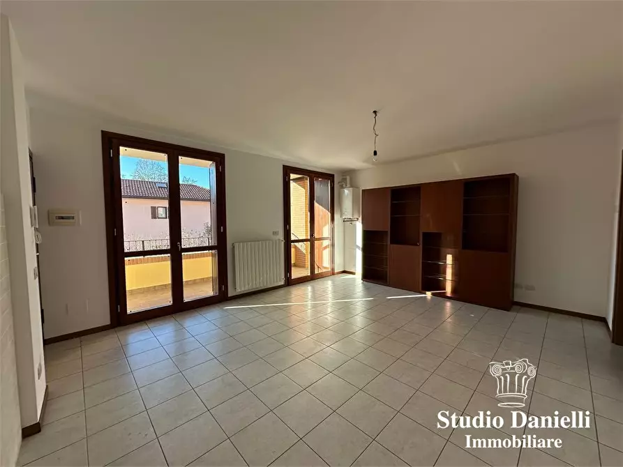 Immagine 4 di Appartamento in vendita  2 a Besana In Brianza