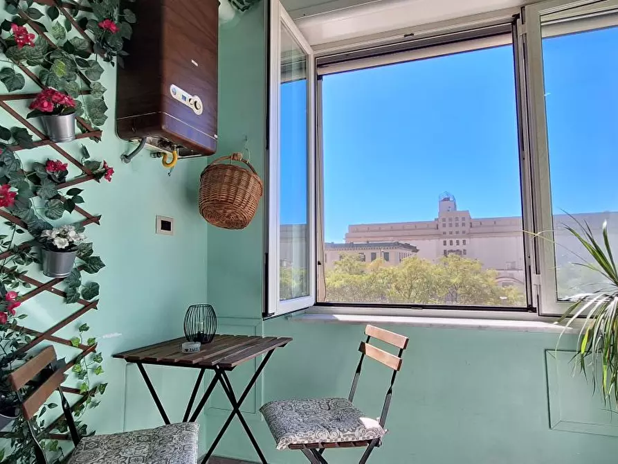 Immagine 10 di Appartamento in vendita  31 a Napoli