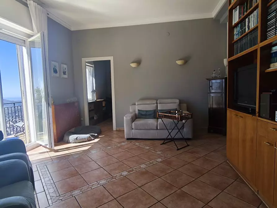 Immagine 9 di Appartamento in vendita  a Napoli