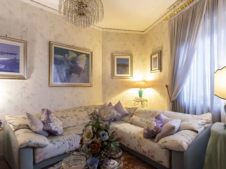 Immagine 3 di Appartamento in vendita  35 a Napoli